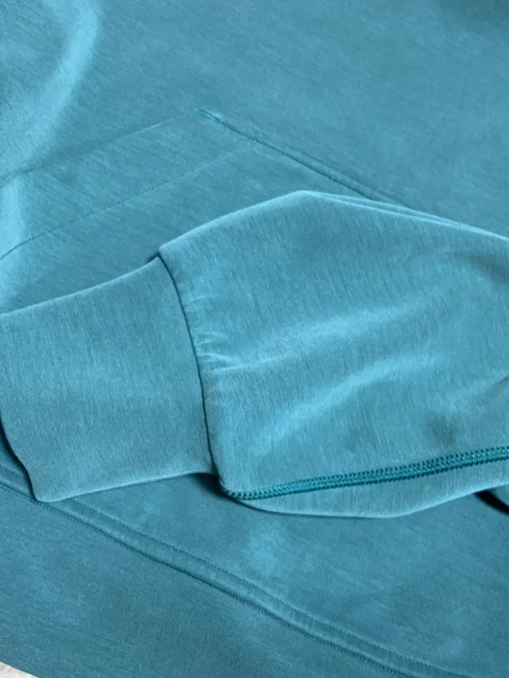 lululemon athletica Cropped Teal Hooded Pullover